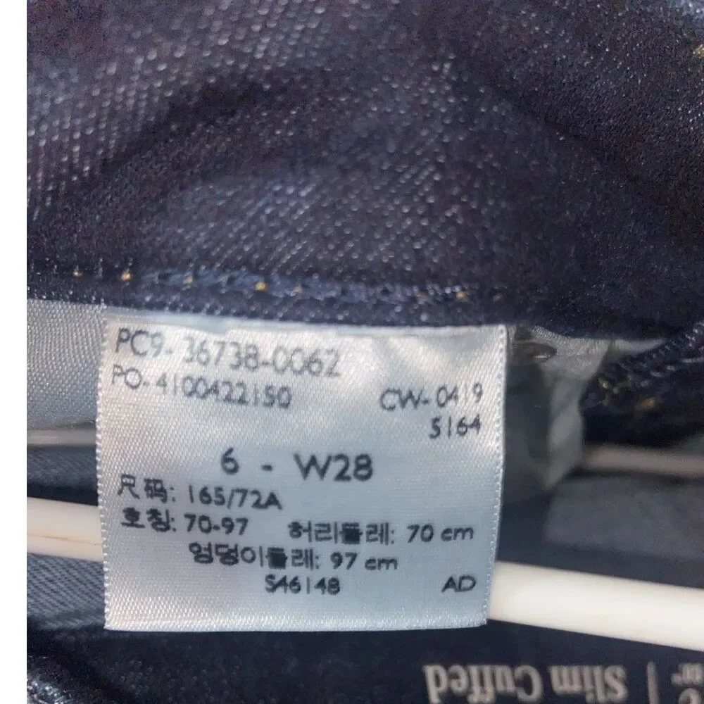 Signature Levi Strauss &co modern slim cuffed size 6-W28 Dark Wash Look GREAT! - Picture 2 of 6